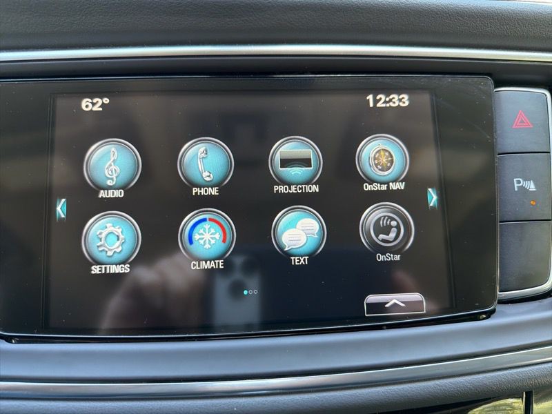 2019 Buick Enclave Image 16