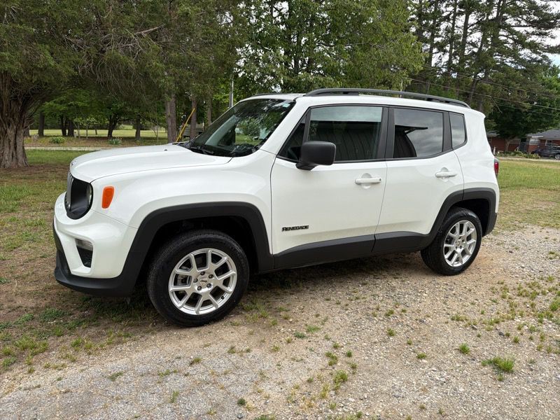 2022 Jeep Renegade Image 1