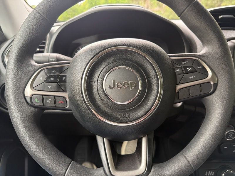 2022 Jeep Renegade Image 10