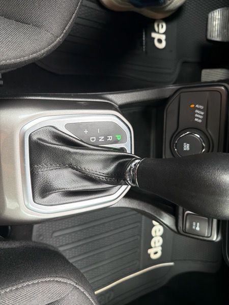 2022 Jeep Renegade Image 44