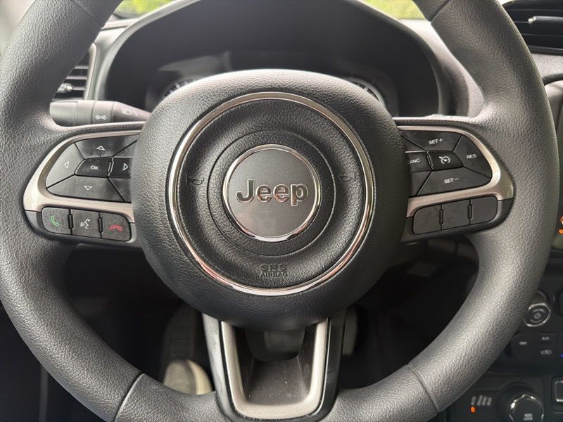 2022 Jeep Renegade Image 45
