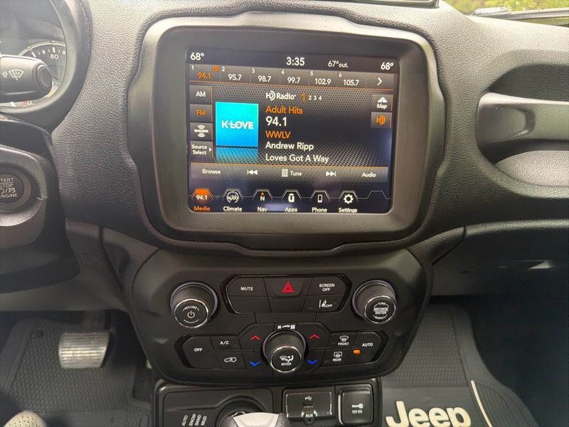 2022 Jeep Renegade Image 14