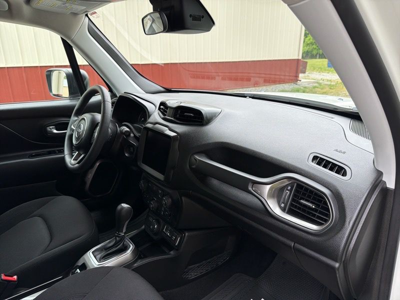 2022 Jeep Renegade Image 18