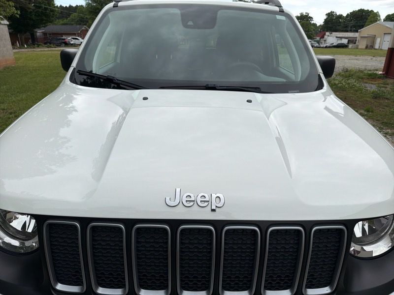 2022 Jeep Renegade Image 28