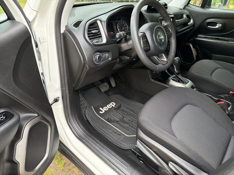 2022 Jeep Renegade Image 37