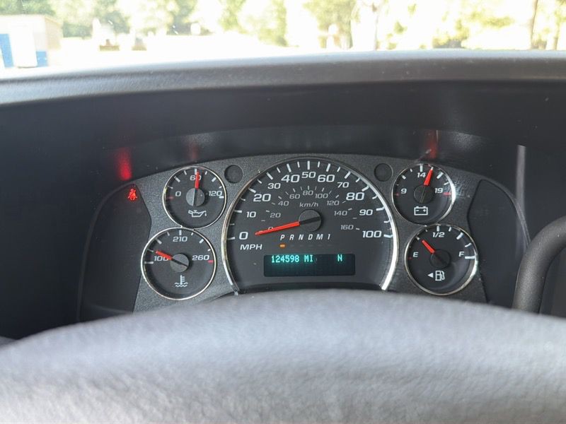 2022 Chevrolet Express Image 53