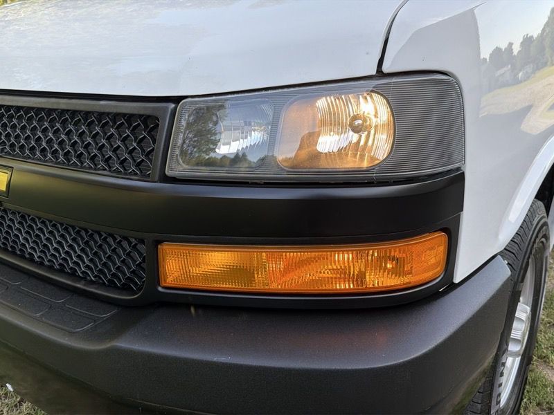 2022 Chevrolet Express Image 61