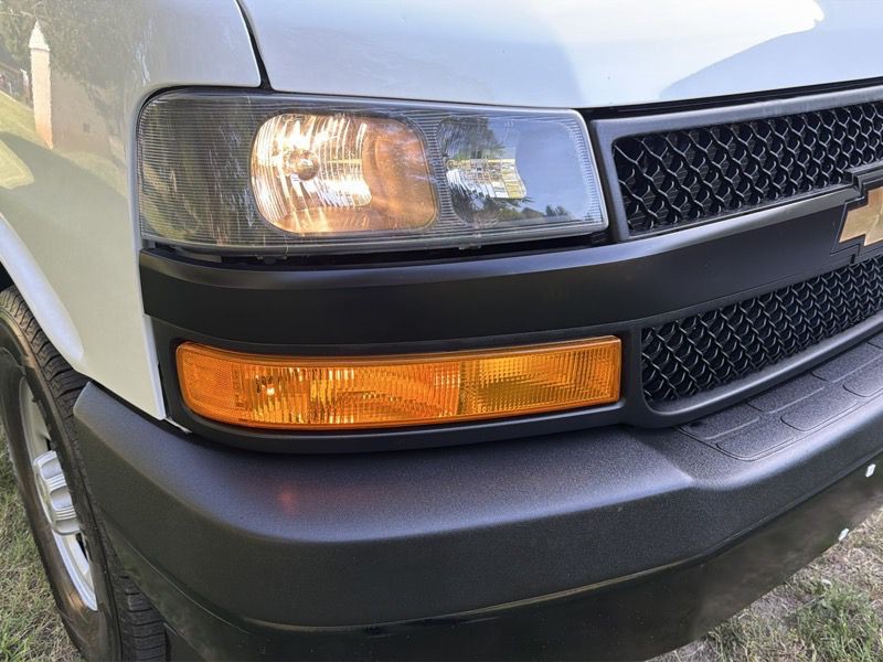 2022 Chevrolet Express Image 62