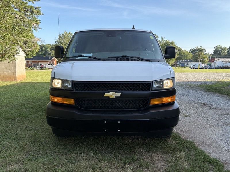 2022 Chevrolet Express Image 66