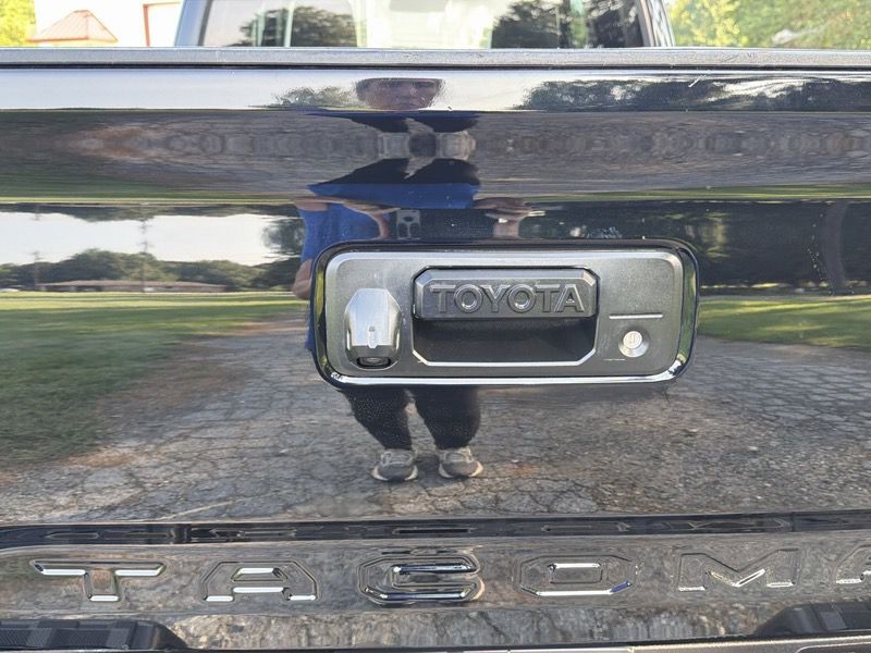 2019 Toyota Tacoma Image 15
