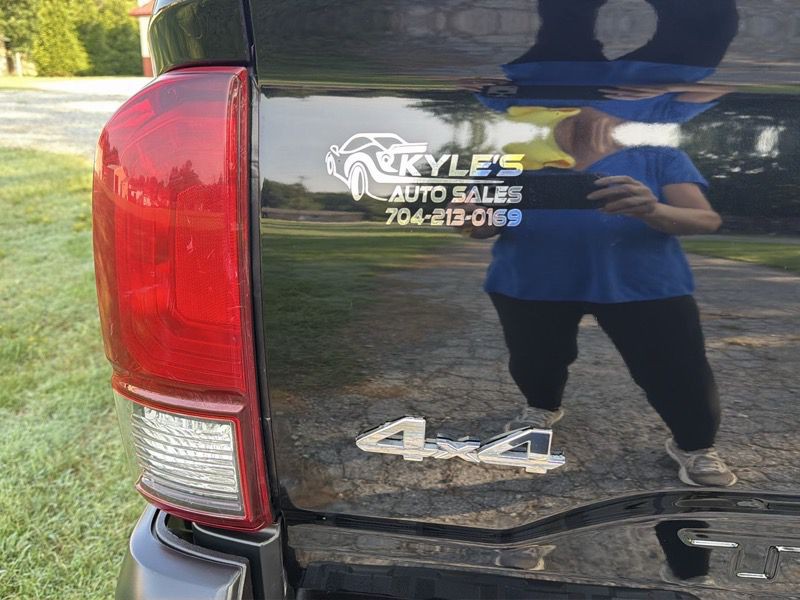 2019 Toyota Tacoma Image 23