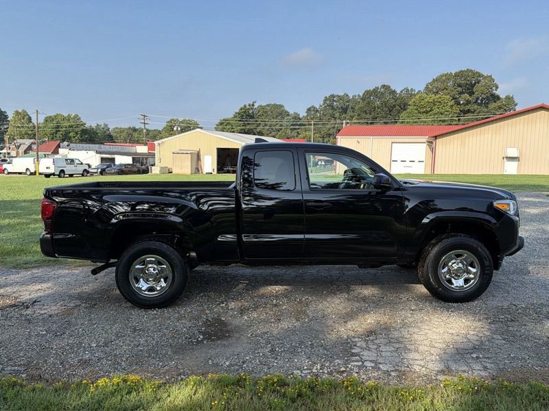 2019 Toyota Tacoma Image 53
