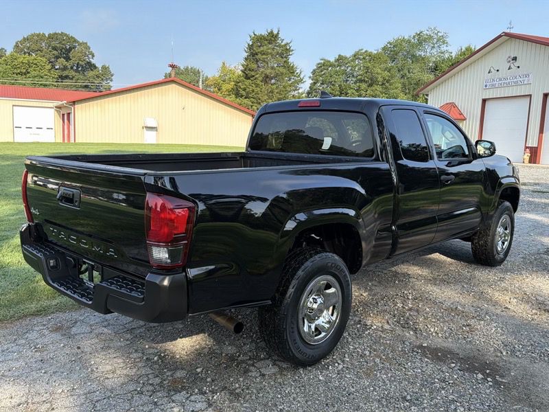 2019 Toyota Tacoma Image 57