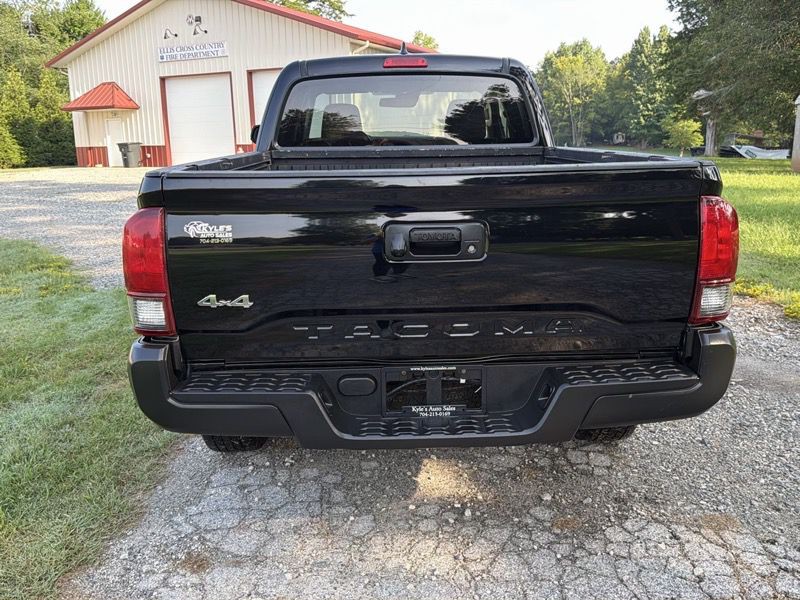 2019 Toyota Tacoma Image 59