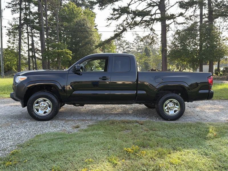2019 Toyota Tacoma Image 68