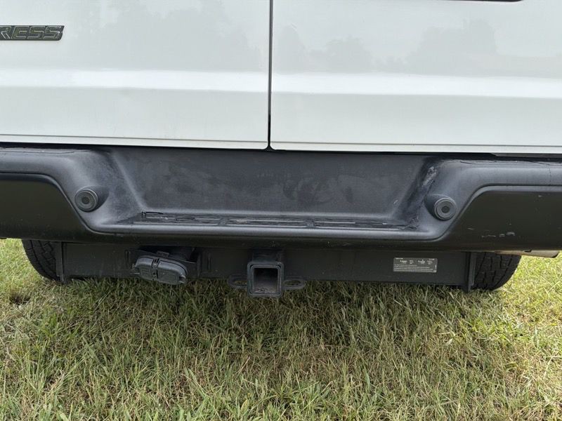 2022 Chevrolet Express Image 9