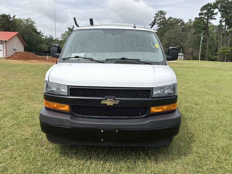 2022 Chevrolet Express Image 35