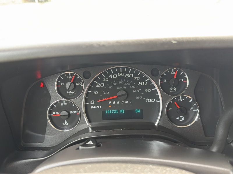 2022 Chevrolet Express Image 37