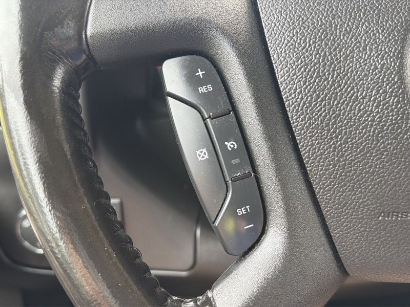 2022 Chevrolet Express Image 42