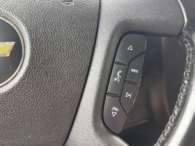 2022 Chevrolet Express Image 43