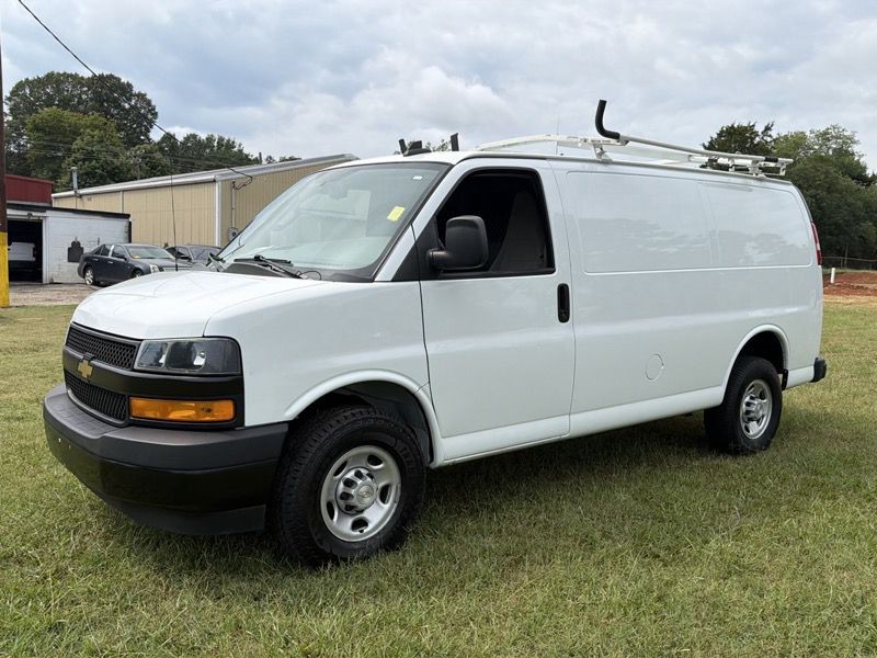 2022 Chevrolet Express Image 52