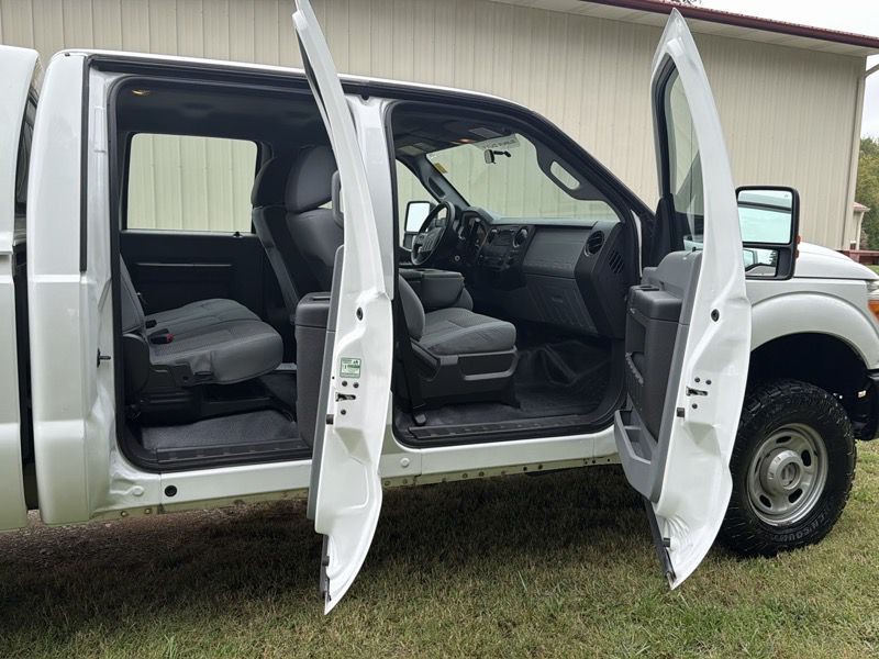 2014 Ford F-250 Image 28