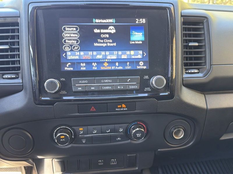 2022 Nissan Frontier Image 18