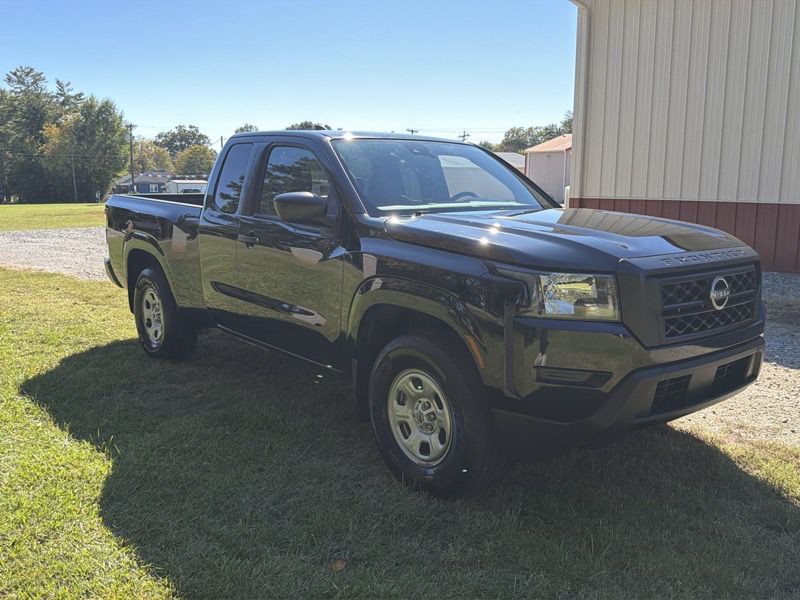 2022 Nissan Frontier Image 55