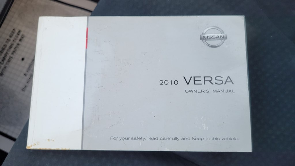 2010 Nissan Versa Image 17
