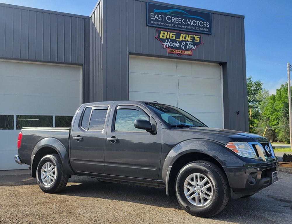 2015 Nissan Frontier Image 1