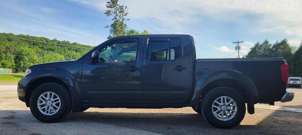 2015 Nissan Frontier Image 5