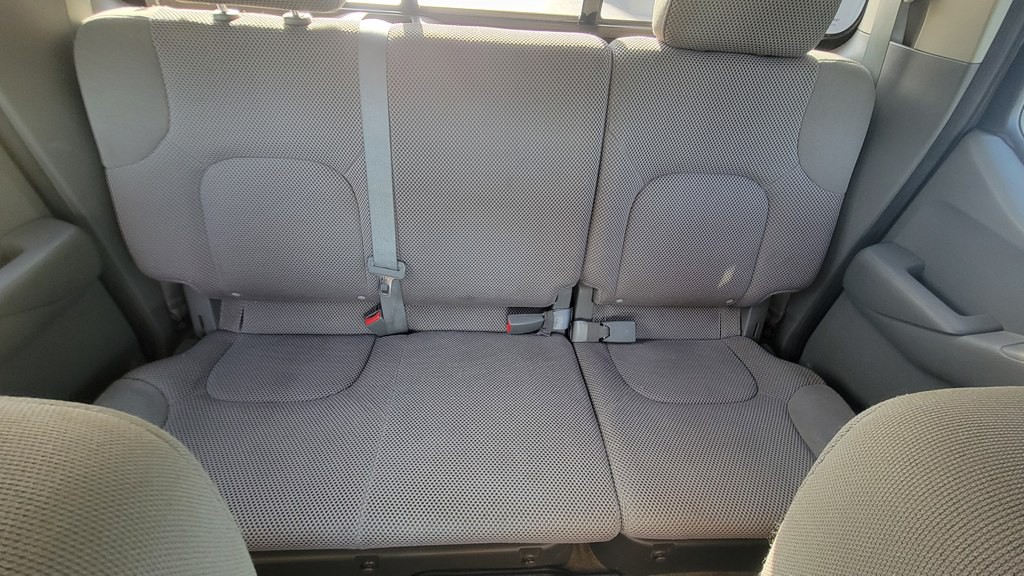 2015 Nissan Frontier Image 8