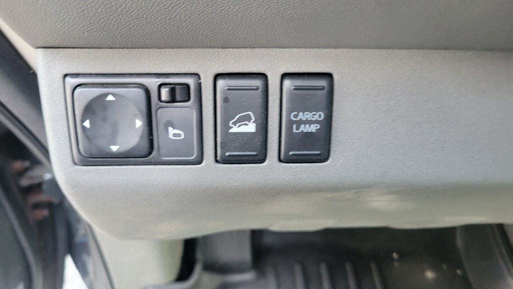 2015 Nissan Frontier Image 14