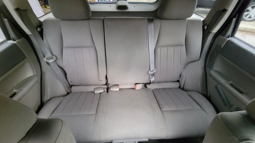 2006 Jeep Grand Cherokee Image 3