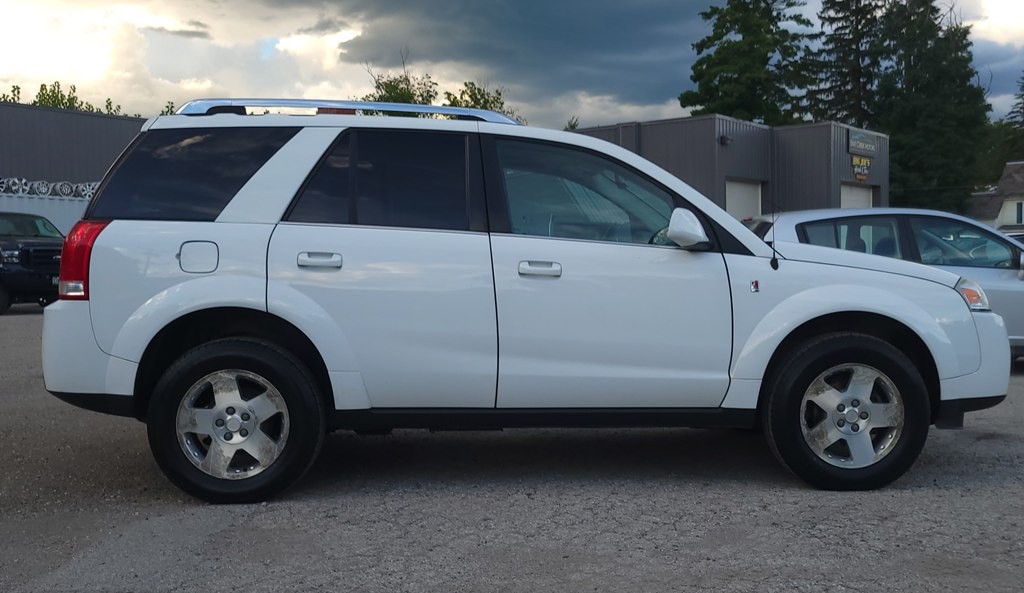 2007 Saturn Vue Image 2