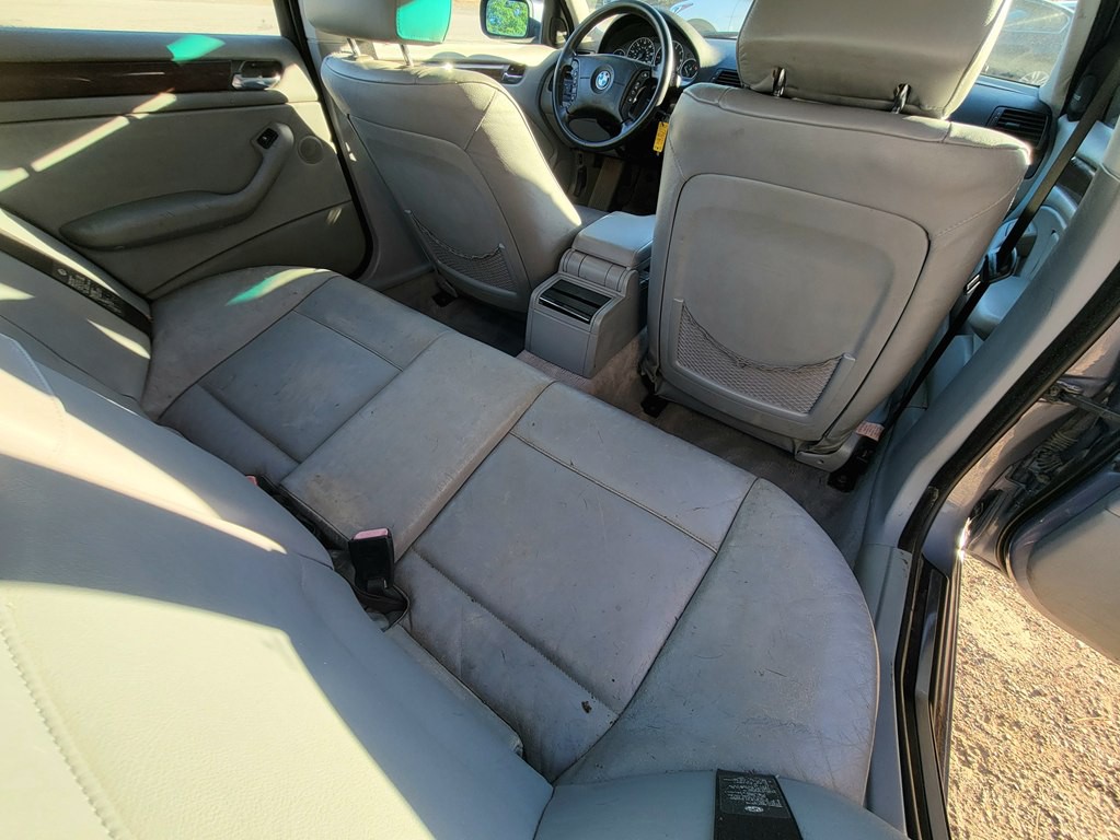 2001 BMW 3 Series Image 7