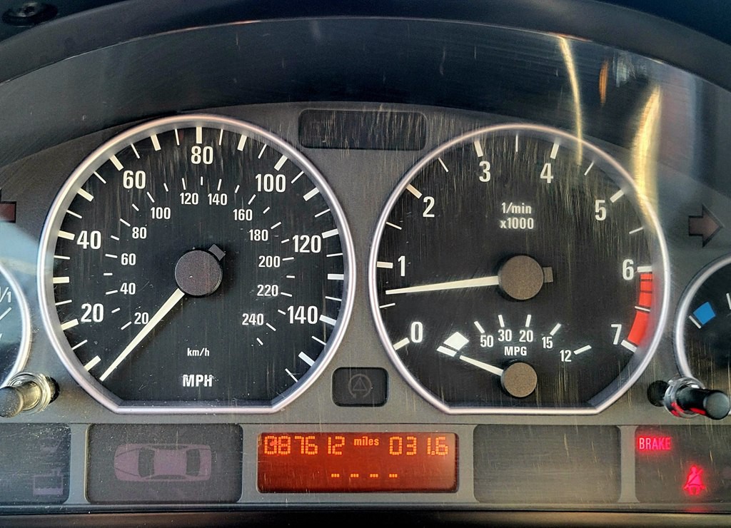 2001 BMW 3 Series Image 15