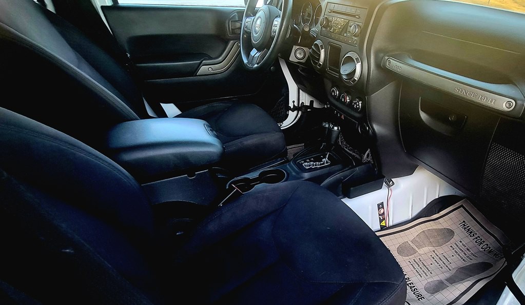 2013 Jeep Wrangler Unlimited Image 8