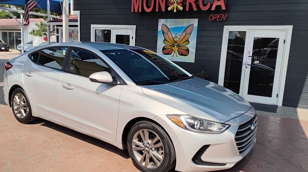 2018 Hyundai Elantra Image 2