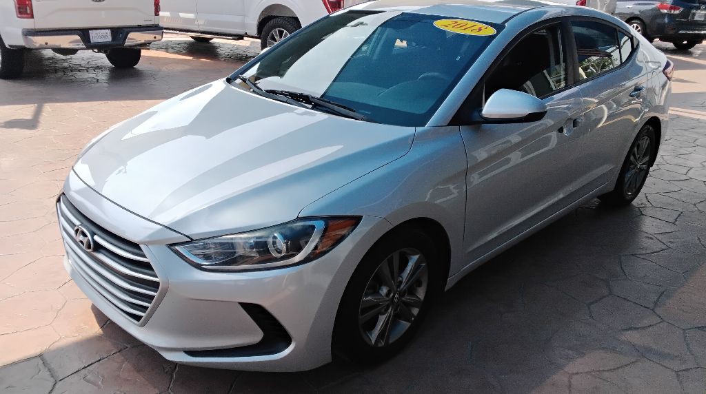 2018 Hyundai Elantra Image 3