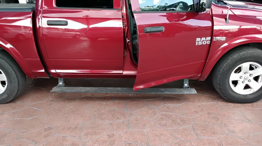 2015 RAM 1500 Image 3