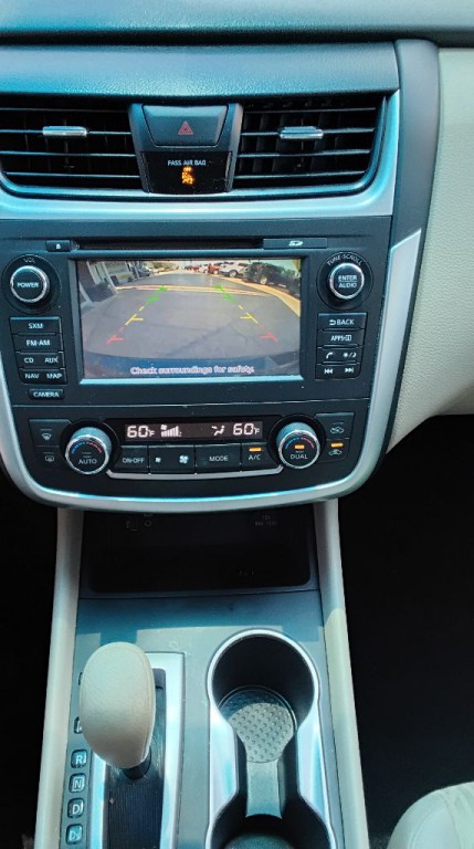 2017 Nissan Altima Image 11