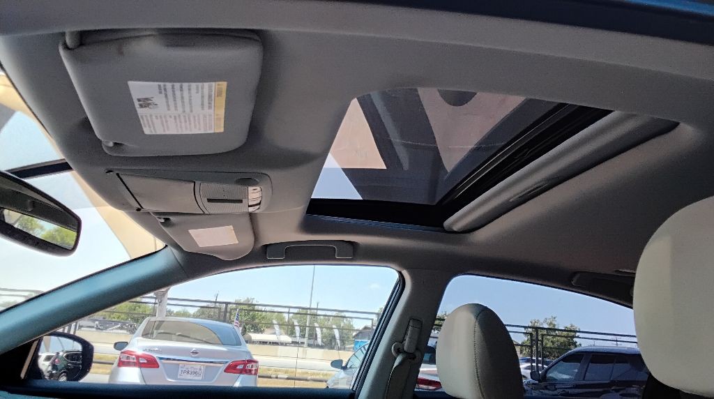 2017 Nissan Altima Image 12