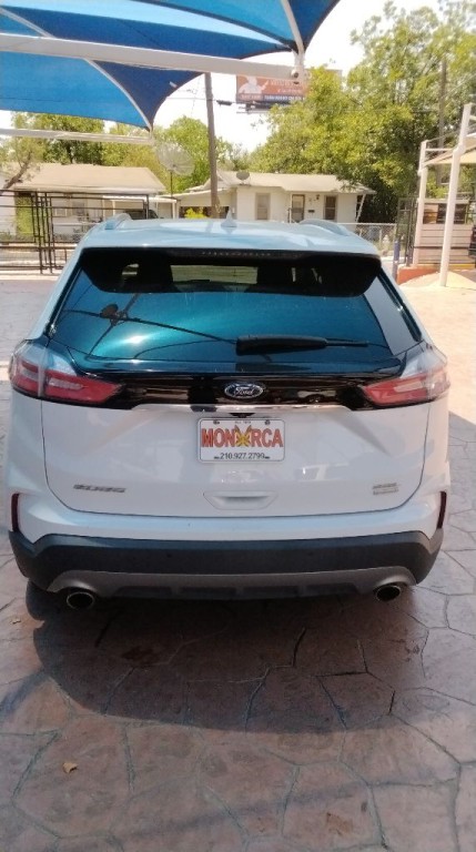 2020 Ford Edge Image 8