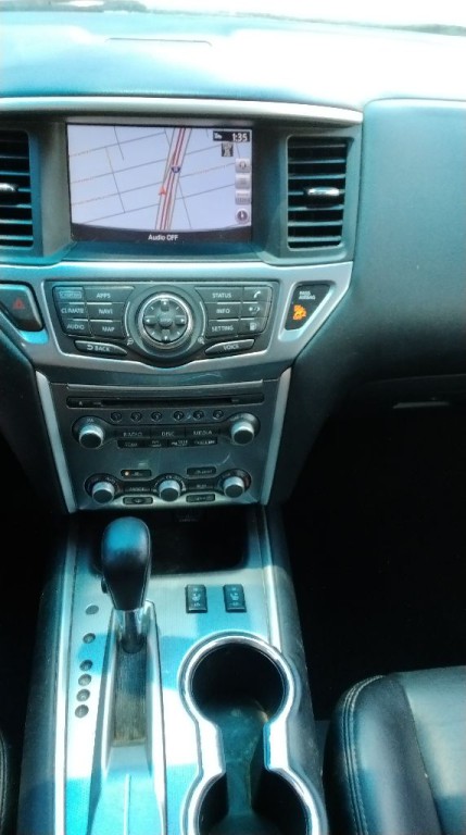 2019 Nissan Pathfinder Image 12