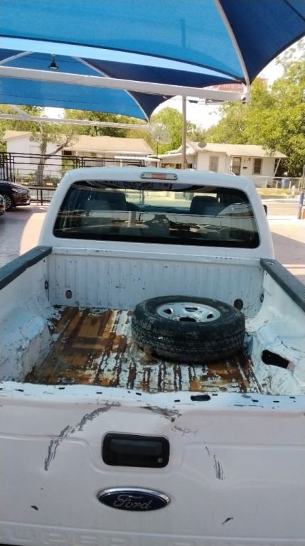 2016 Ford F-250 Image 6