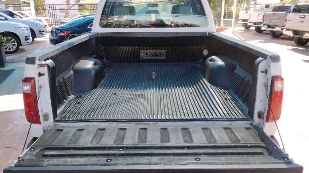 2016 Ford F-250 Image 9