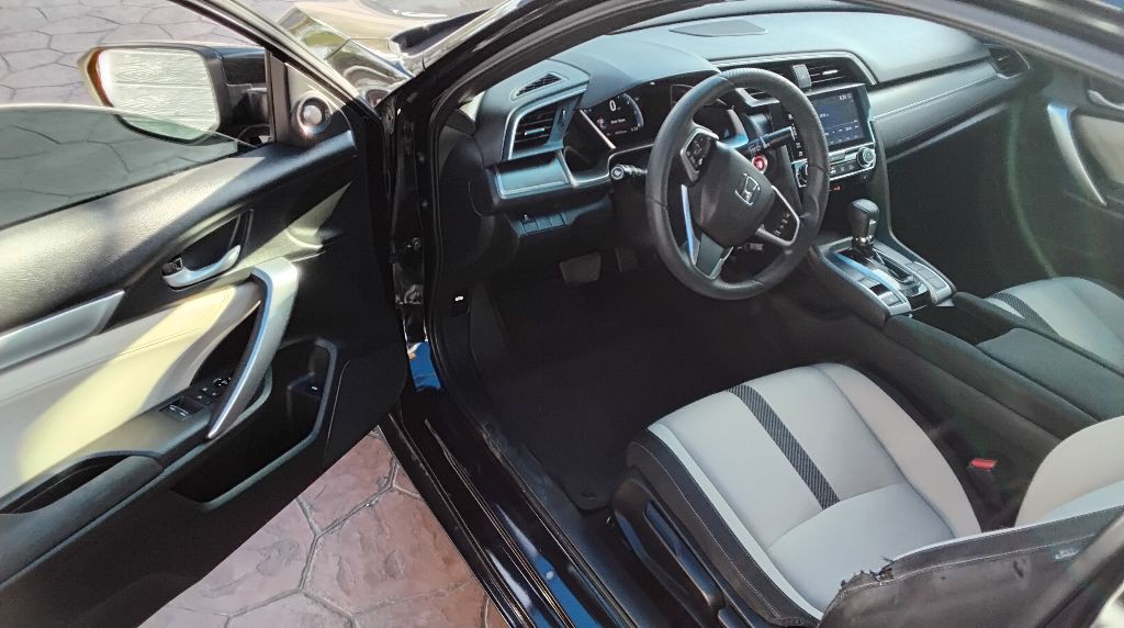 2016 Honda Civic Image 10