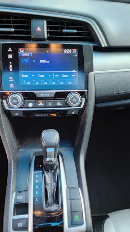 2016 Honda Civic Image 9