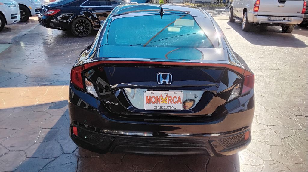 2016 Honda Civic Image 17